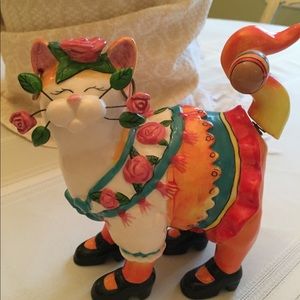 Lacombe Cat Figurine 2005 #86256